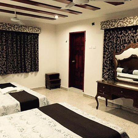 Hostal Kin-Beh Vandrehjem Valladolid  Eksteriør billede