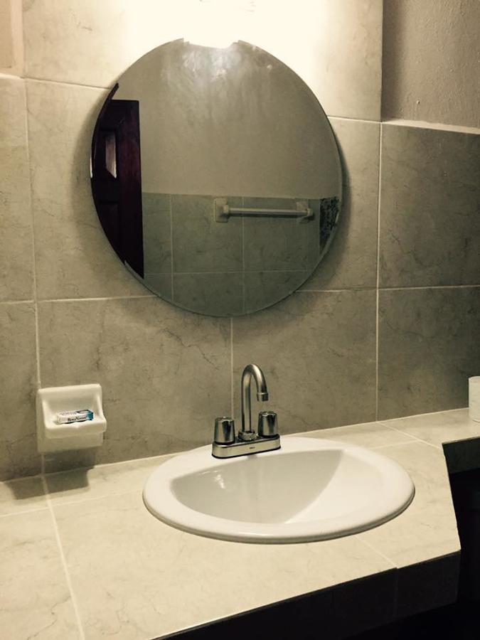 Hostal Kin-Beh Vandrehjem Valladolid  Eksteriør billede